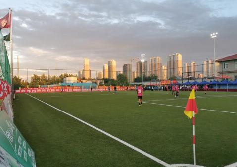 锦州最盛大的赛事“锦州足协杯”决赛，锦州港队2比1夺冠