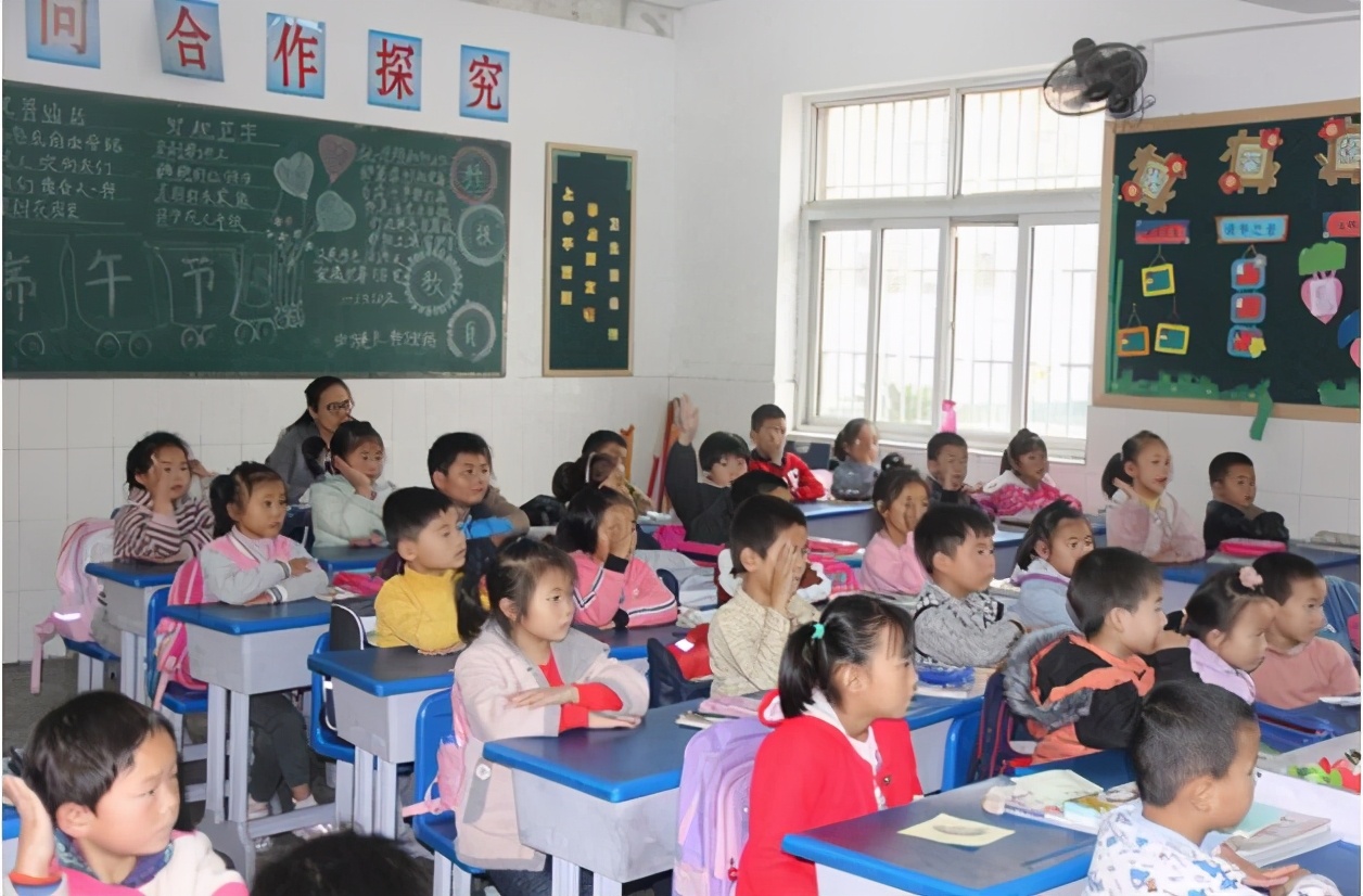 ​县教师发展中心视导检查曹庙小学教育教学工作