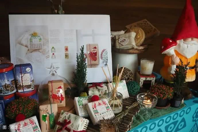 去香港看圣诞树攻略,香港中港城的圣诞树