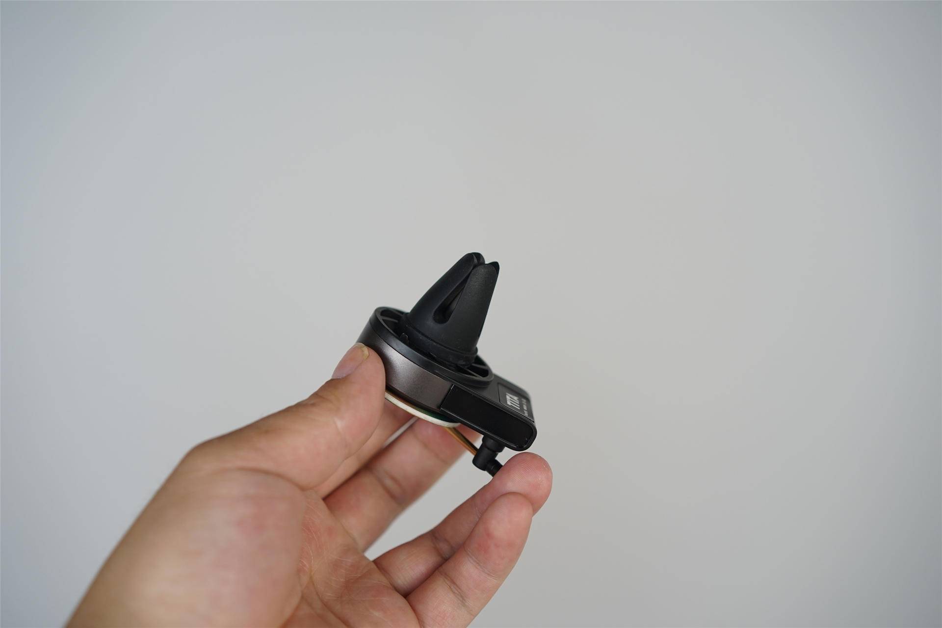 原创首发：安全又有情杯的TITA唱片机车载香薰上手体验