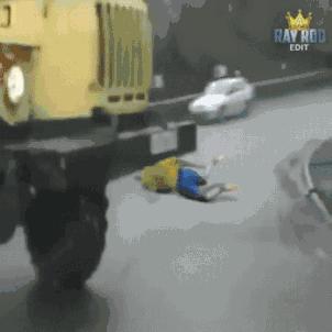 看中国足球的观众吐槽,看中国足球比赛的各种反应