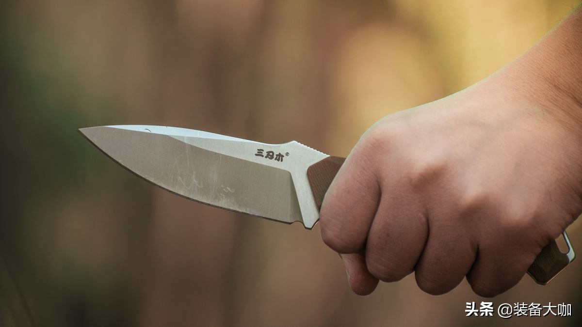 怎样选择一把最佳的户外生存刀,最好最漂亮功能最多的户外刀