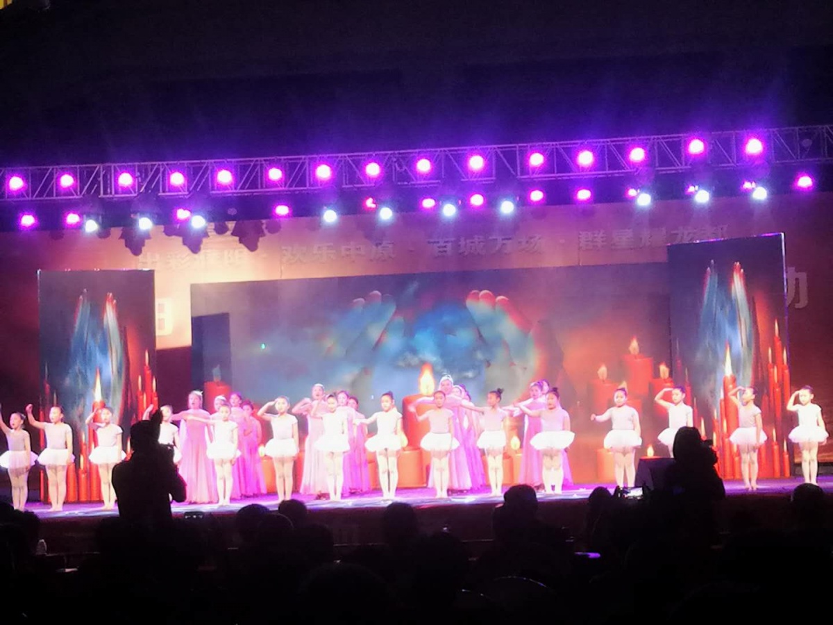 无偿献血救人,义务献血17年他的事迹让人感动