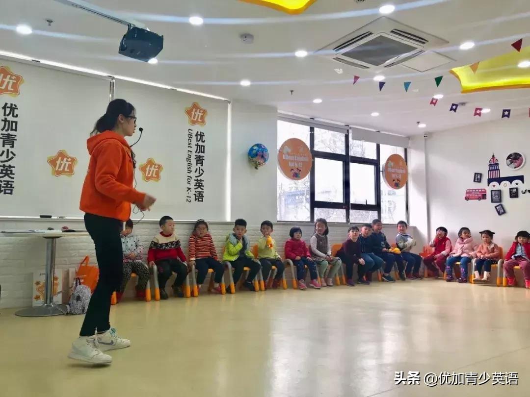 植树节播撒梦想厚植希望,植树节拥抱春天播种绿色放飞希望