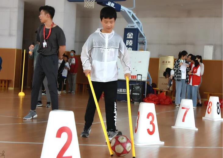 趣味运动会携手共进视频,趣味运动会携手同行