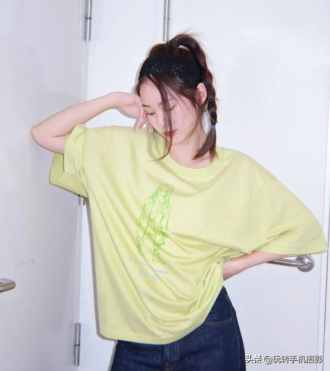 单手捂脸拍照姿势女生,女生自拍姿势单手