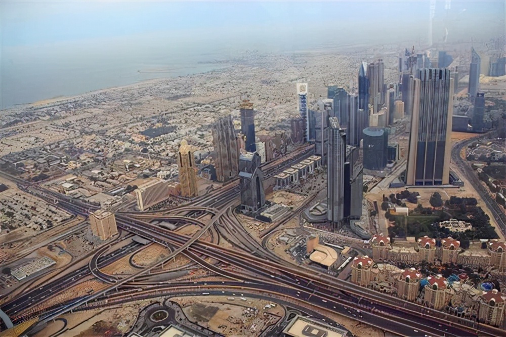 索马里海盗劫持阿联酋商船,阿联酋和索马里海盗