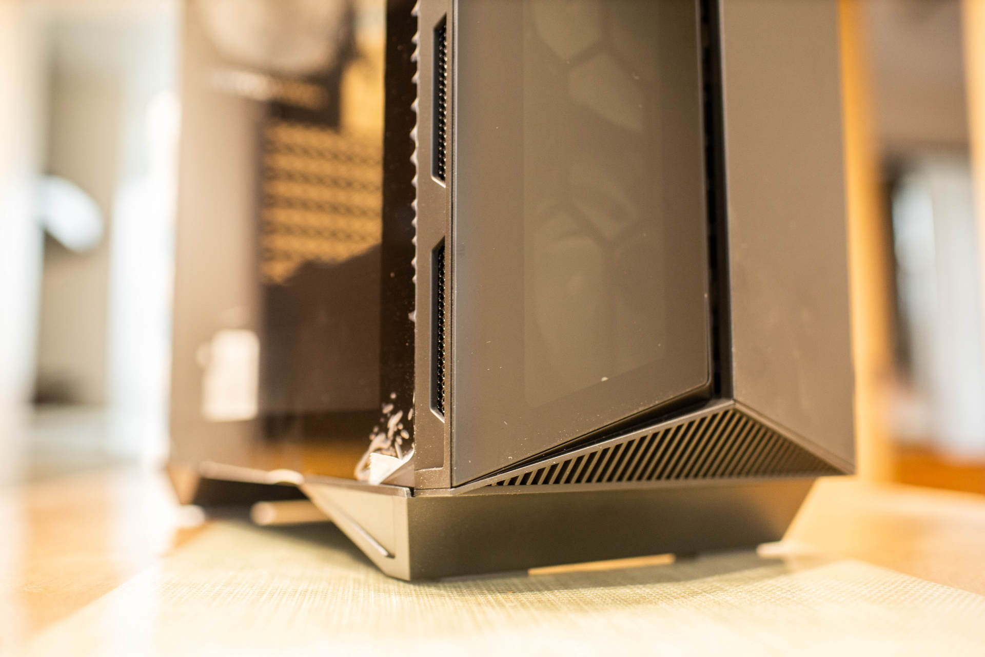 微星氪金枪二代可以装风冷吗,微星氪金枪机箱前面可以拆吗