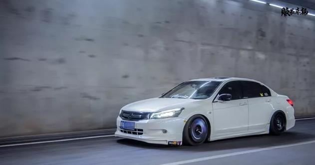 八代本田雅阁进化史,八代2.0雅阁改装鲨鱼鳍