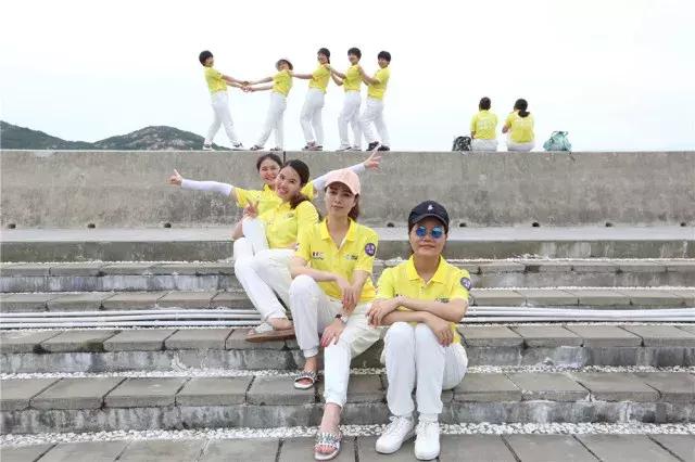 巨邦快乐集结号丨看见了，其中一艘游艇上，是我们的船长大舅哥