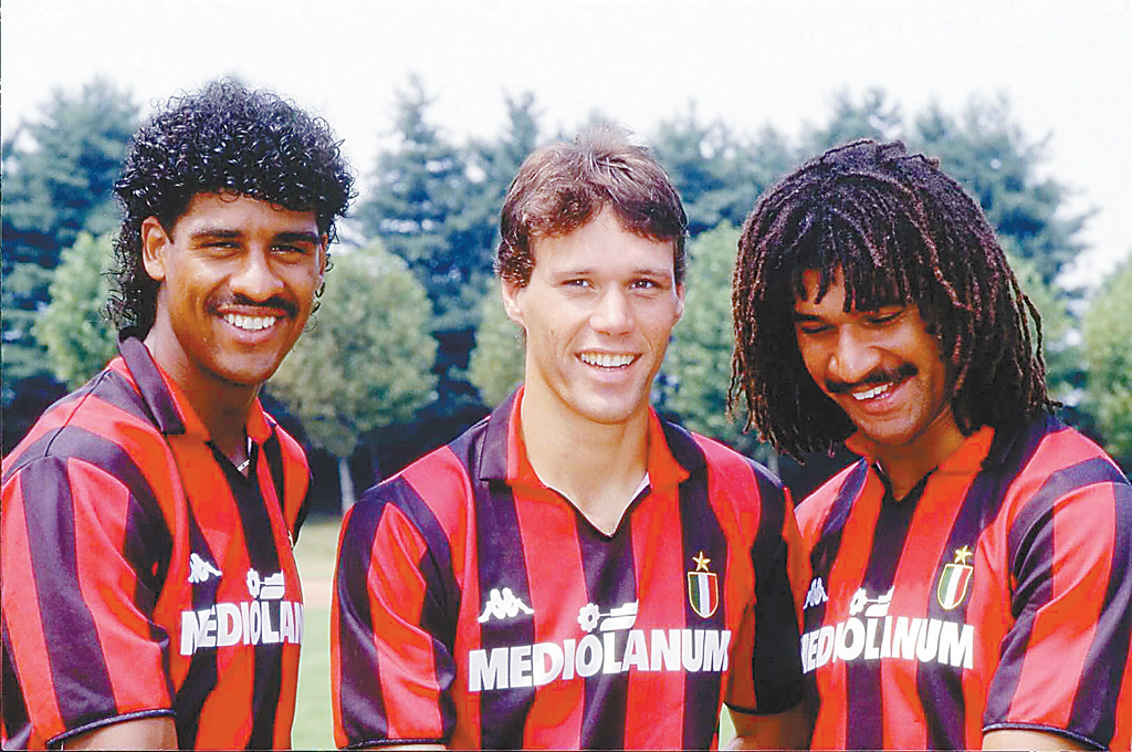 历届欧足联主席奖（欧足联终身成就奖）获得者