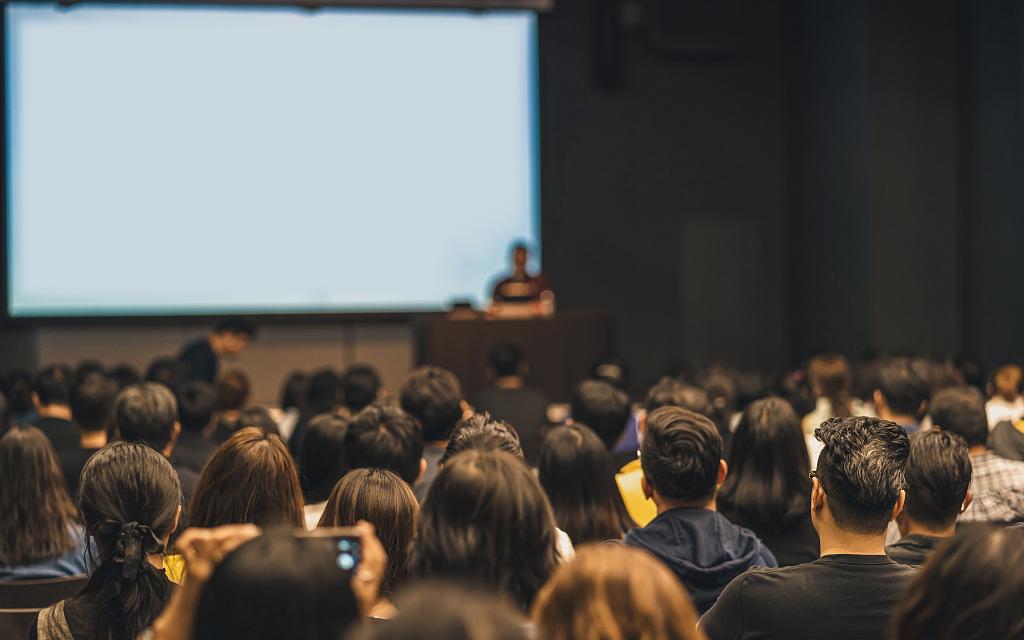 90后女生创业培训机构,90后女孩创业办辅导班