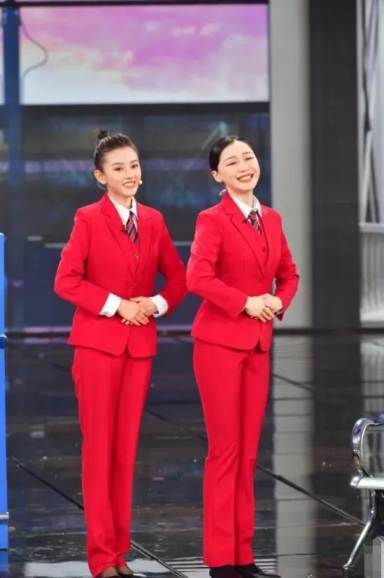 “那晚，李佳琦又输了……”