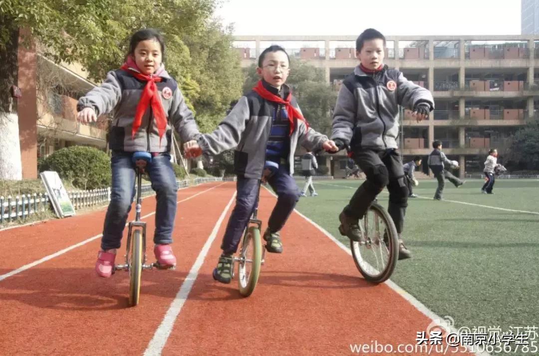 骄傲！游府西街小学又诞生了一个世界冠军