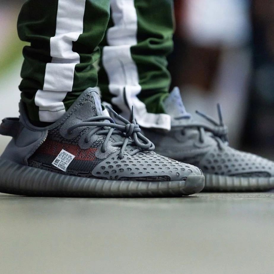 款式一模一样价格不一样的鞋,解构设计的爆款鞋