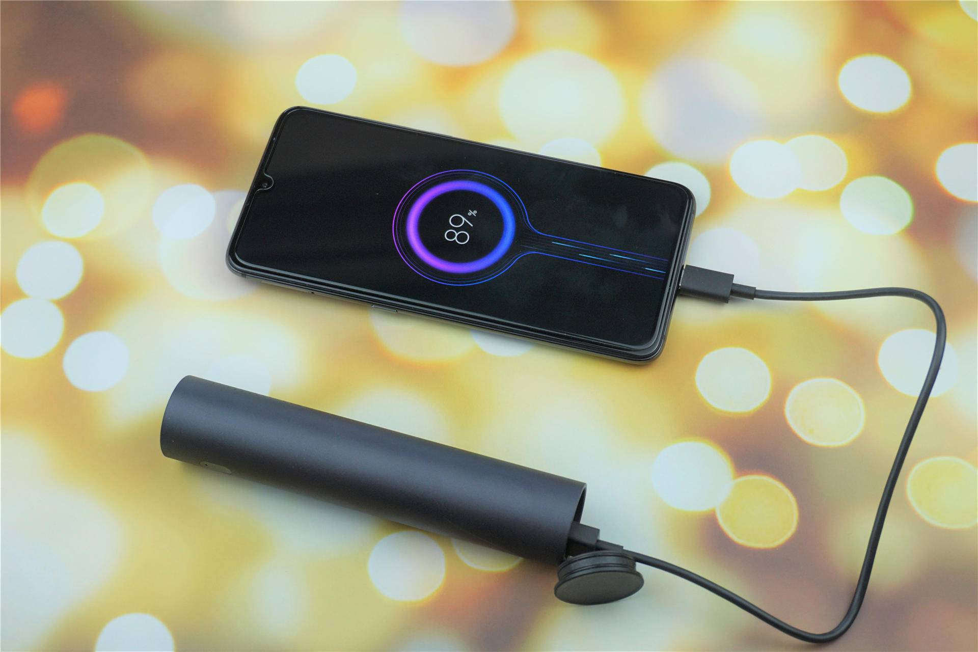 zmi手电评测,zmi手电筒开箱视频