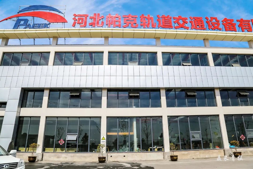 省媒绘声绘色，讲述复兴故事