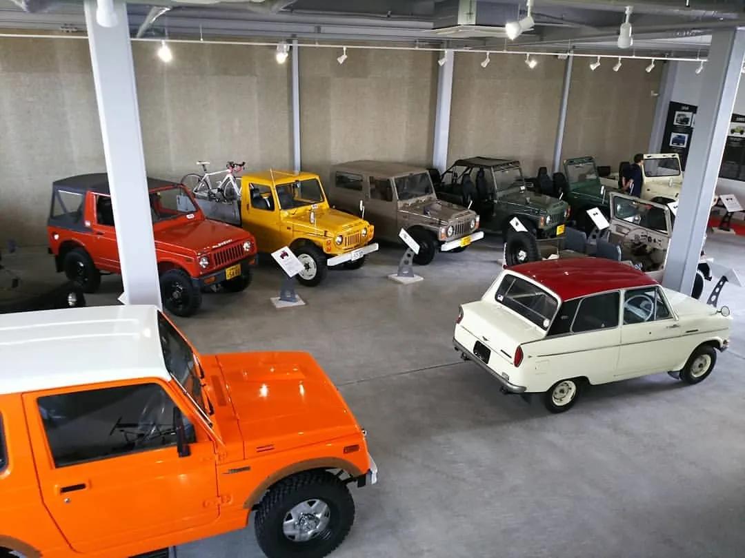 日本玩摩托车人手一辆,日本家庭一人工作养活一家人