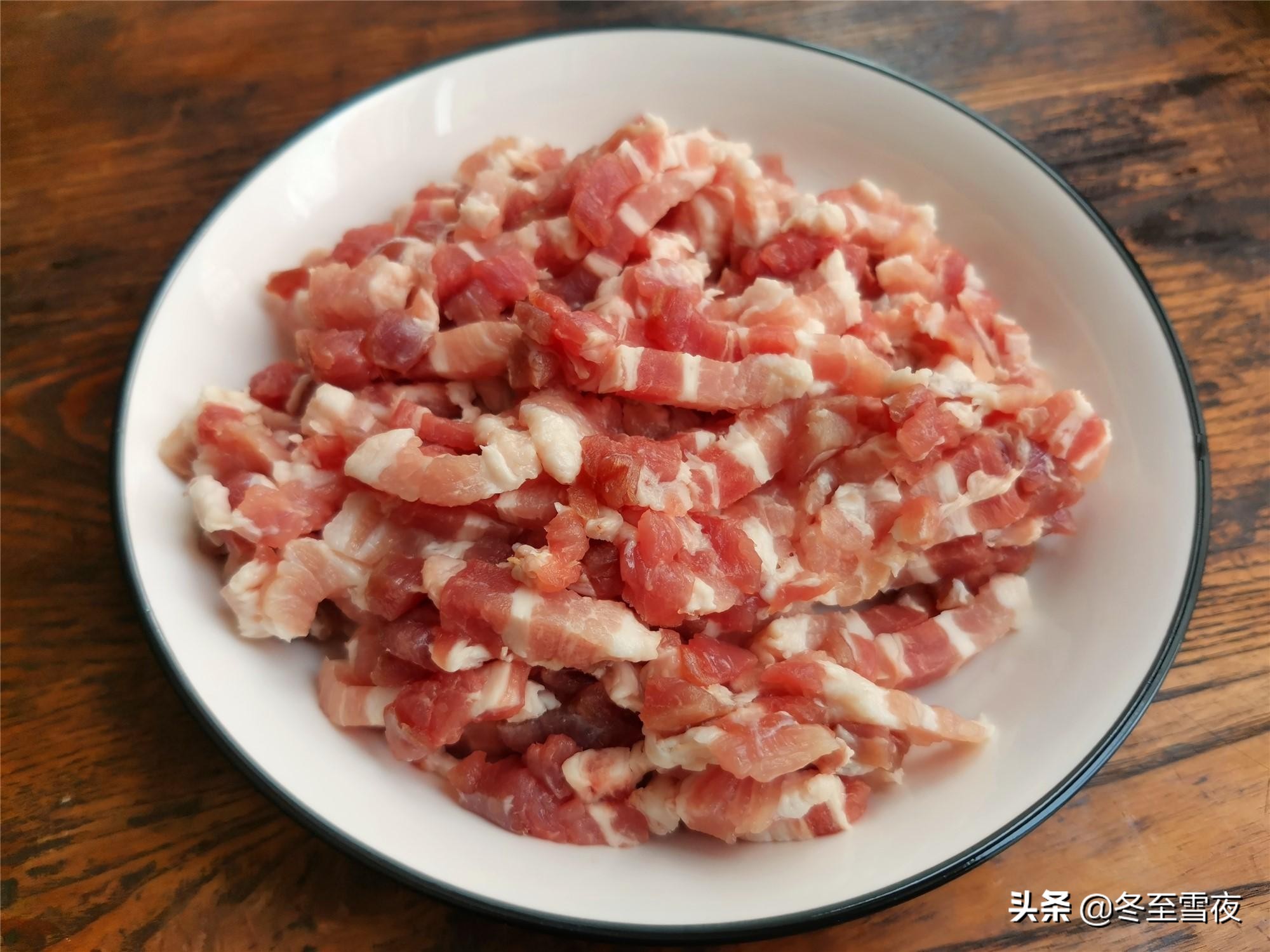 怎么做馒头的面皮才能松软,什么面粉蒸馒头烙饼好吃