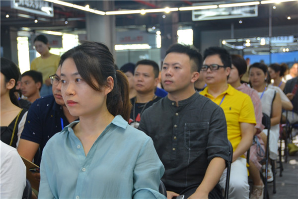 杭州服装电商产业园哪里最密集,杭州3500亩服装产业园