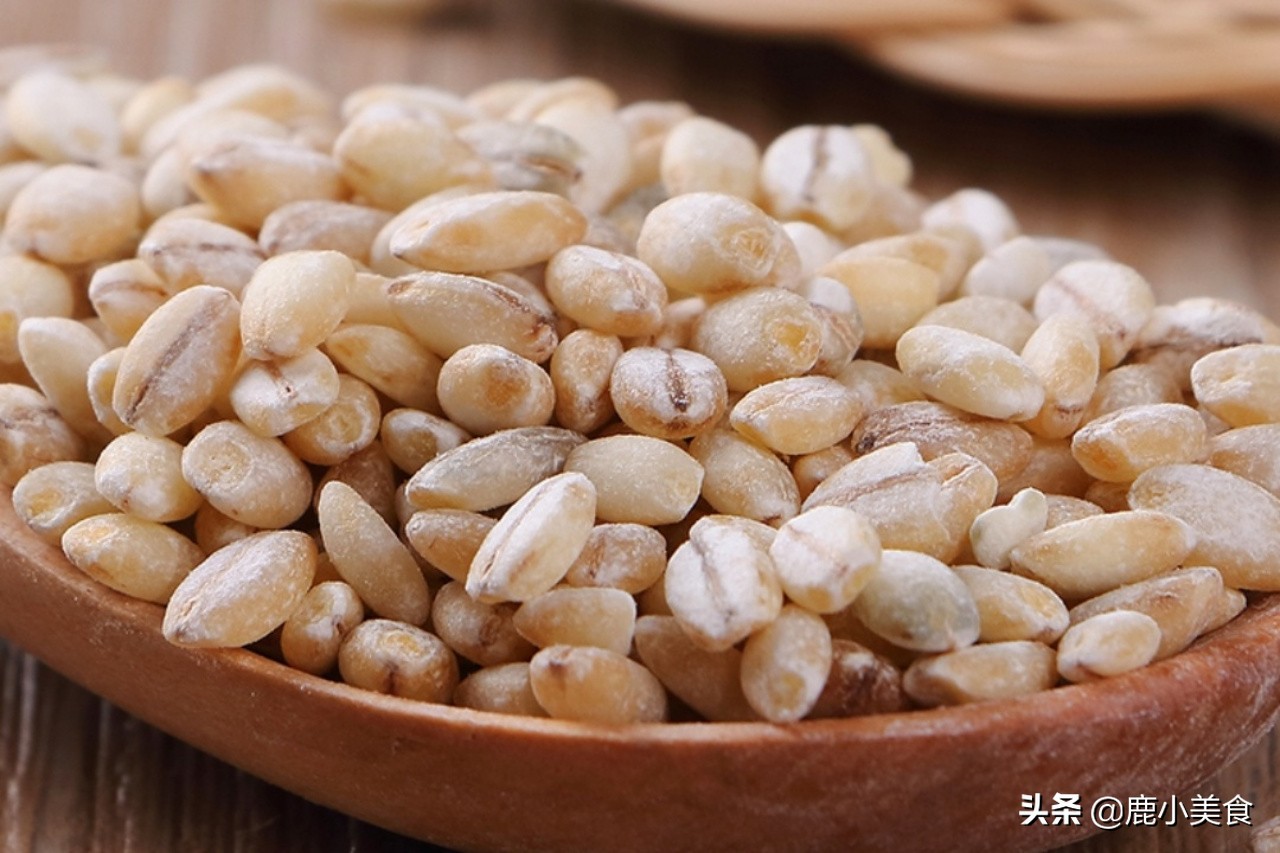冬季饮食多吃这2种食物,养胃吃什么谷物好