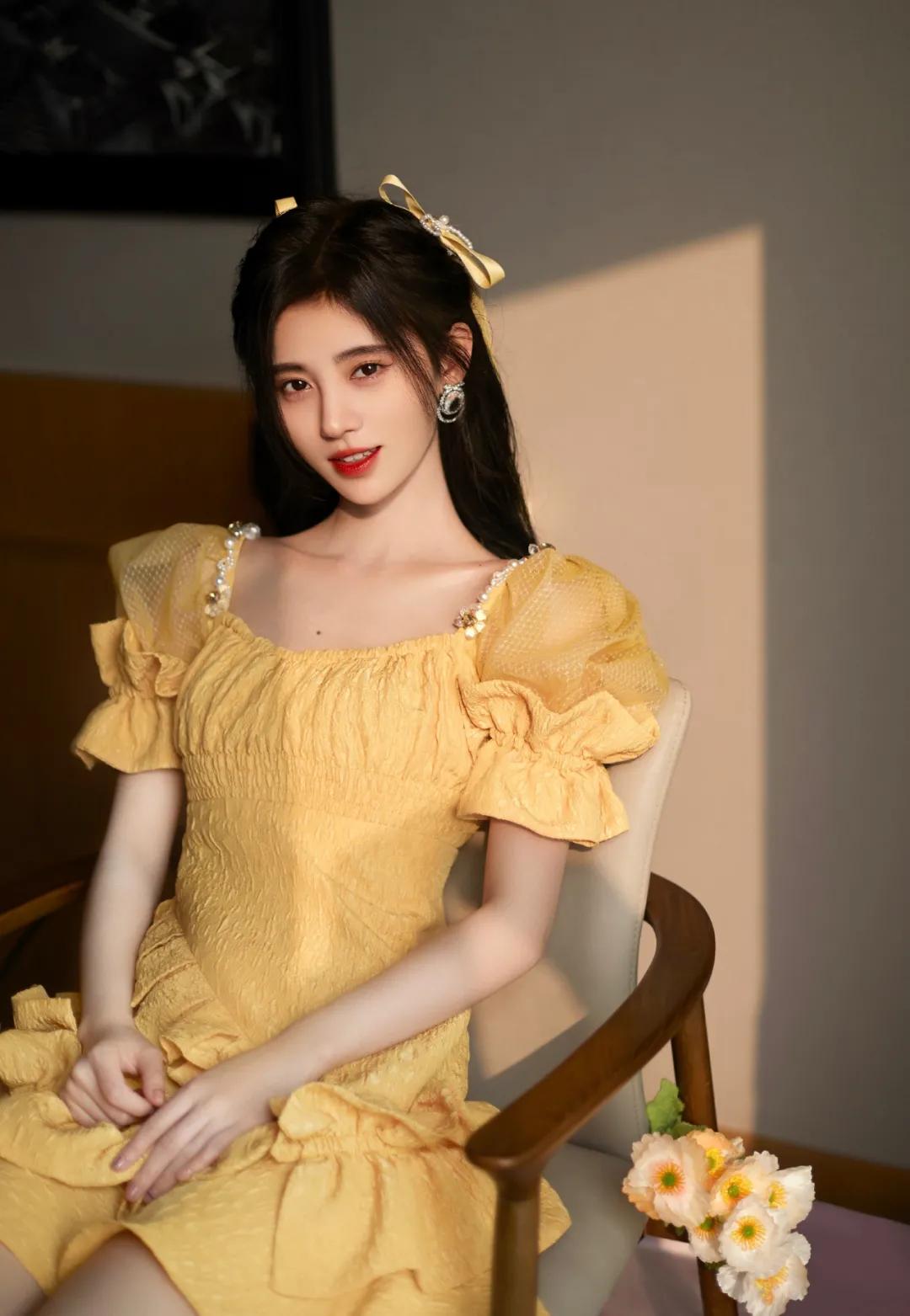 明星同款发型女赵露思披半头发,中长发细软赵露思发型