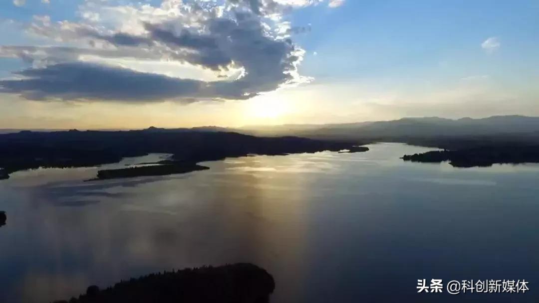 各个皆风景！红凤巢玉如意……吸睛的二青会场馆