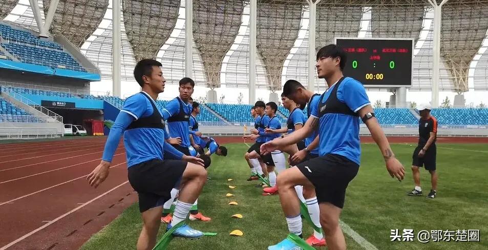 中乙武汉三镇足球队,中乙武汉三镇比赛视频