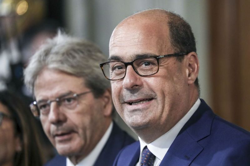 【全球公众人物感染新冠汇总】哈佛大学校长夫妻确诊新冠肺炎