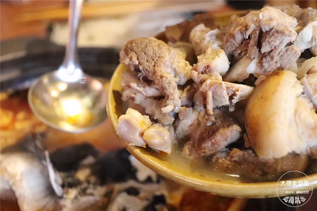 品尝苗家酸汤,西江苗寨酸汤推荐