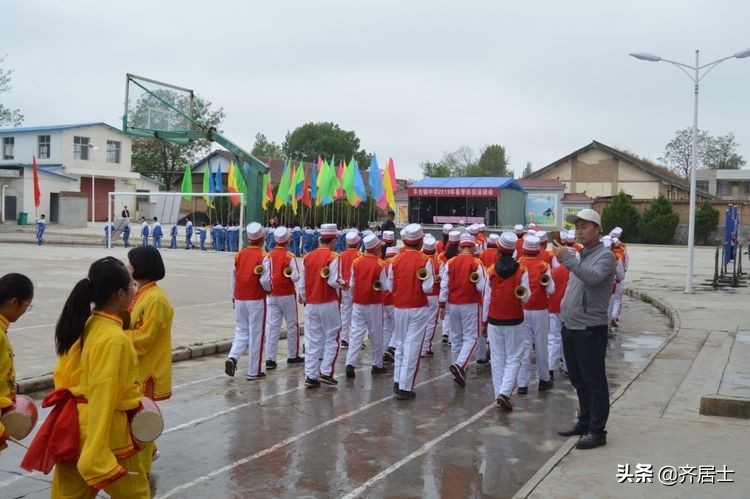 杩愬姩鍋ュ効鏄捐韩鎵嬫椂浠ｉ獎瀛愮珵椋庢祦,杩愬姩鍋ュ効璧涘嚭椋庨噰璧涘嚭鎷兼悘