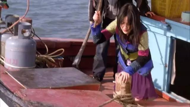 图解电影《弓》，从未见过如此独特的少女*处破**方式