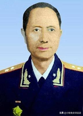 开国将帅中年龄最大的元帅、大将、上将、中将、少将分别是谁？