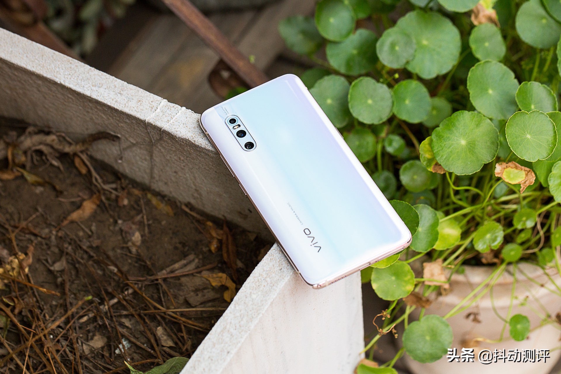 vivox27幻彩夏日和印象夏日的区别,vivox27幻彩夏日和印象夏日的图片