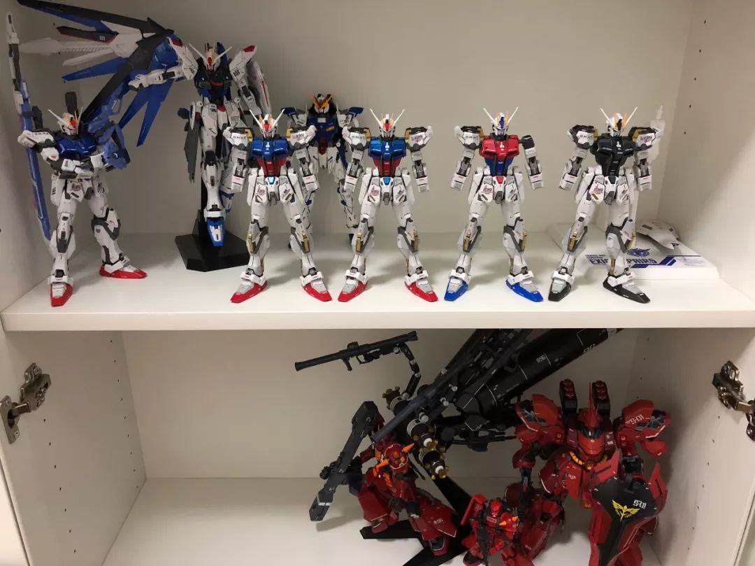 佳作：恐怖的零件数量，龙桃子强袭，四机小队！