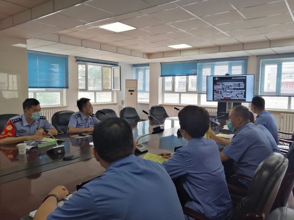 *疆新**铁警教您练成火眼睛睛！看穿那些坑蒙拐骗！