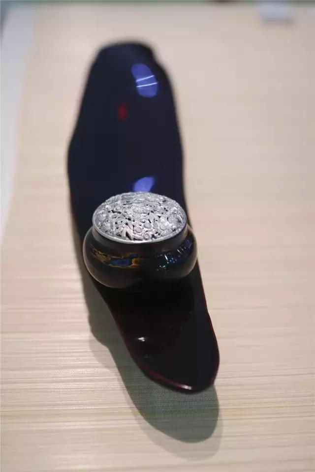 从设计师到漆艺家，他以慢对抗这世界的浮躁