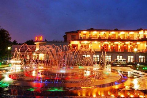 来抚顺游玩，可以住下面六家宾馆