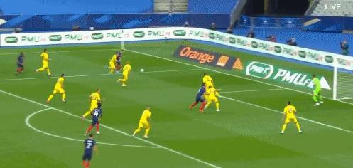 友谊赛-中国曾经战胜过的对手法国队7-1横扫乌克兰，吉鲁百场