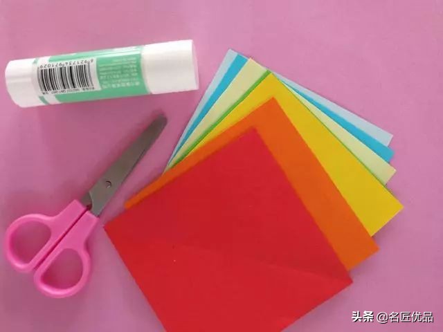 八折团花简单又漂亮教程,又简单又好看的美丽花手工彩纸