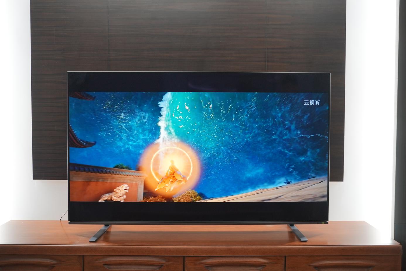 BR火箭炮，音质独一家——146岁东芝带来轻奢品质OLED电视X8900KF