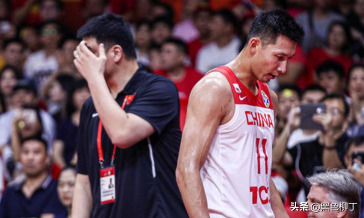 周琦打得很出色攻防两端全面统治,周琦打出完美表现