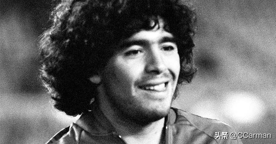 足球“上帝之手”：草根阶层公认史上第一球王，超脱体育政治领袖