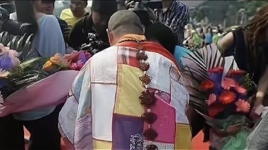 吴京和尚破戒,破戒吴京