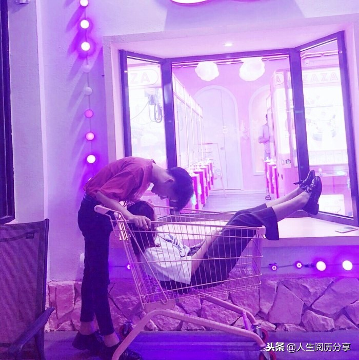 经典的爱情说说句子，唯美犀利，发朋友圈表达一下心情！