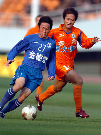 重温赛事-北京连胜，青岛垫底，2004年中超联赛（第18轮-第19轮）