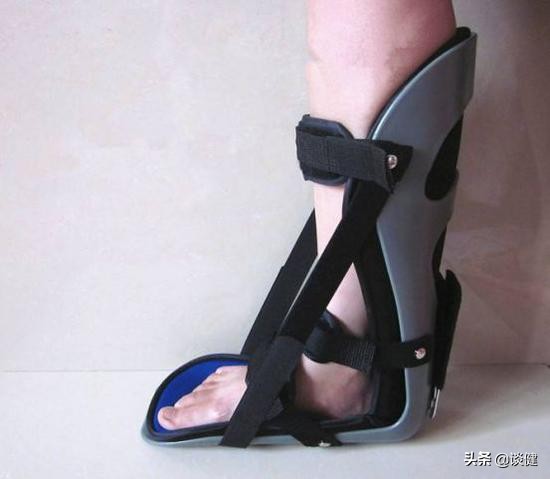 足底筋膜炎针刀疗法管用吗,足底筋膜炎可以用小针刀疗法吗