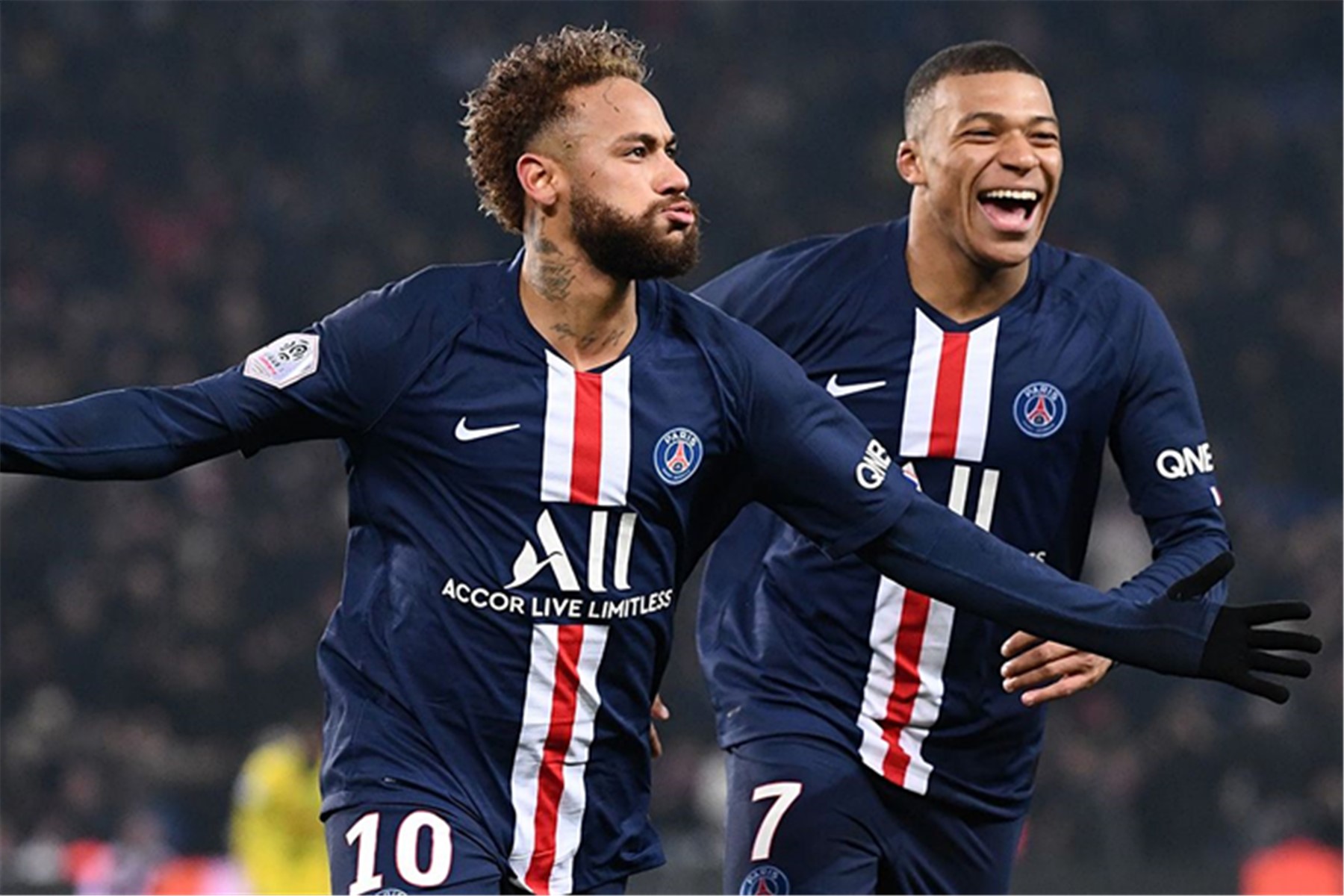 内马尔：大巴黎神奇四侠能踢任何阵型球队该为拥有我们感到幸运