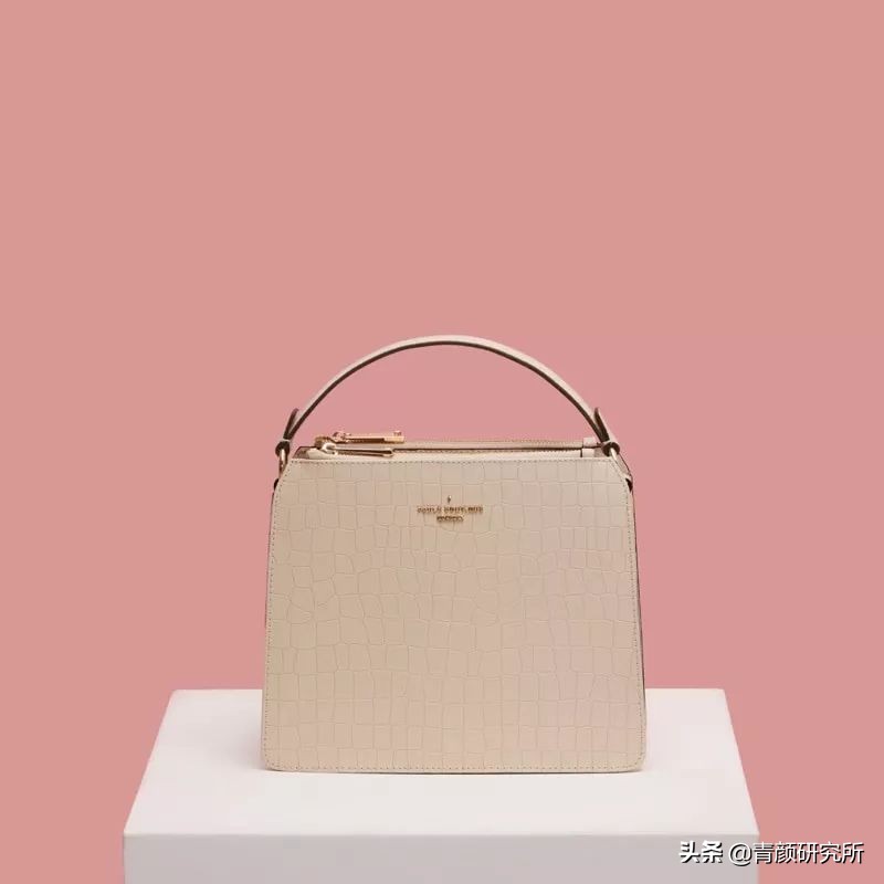 轻奢小众包包种草好看高级不撞款,比较小众的轻奢包包品牌