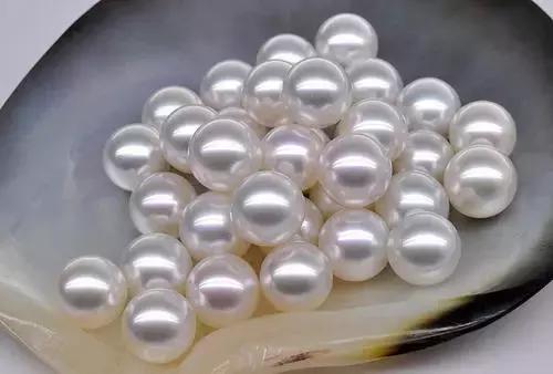 下雨天适合戴什么珠宝呢,夏天最适合懒人戴的几种珠宝